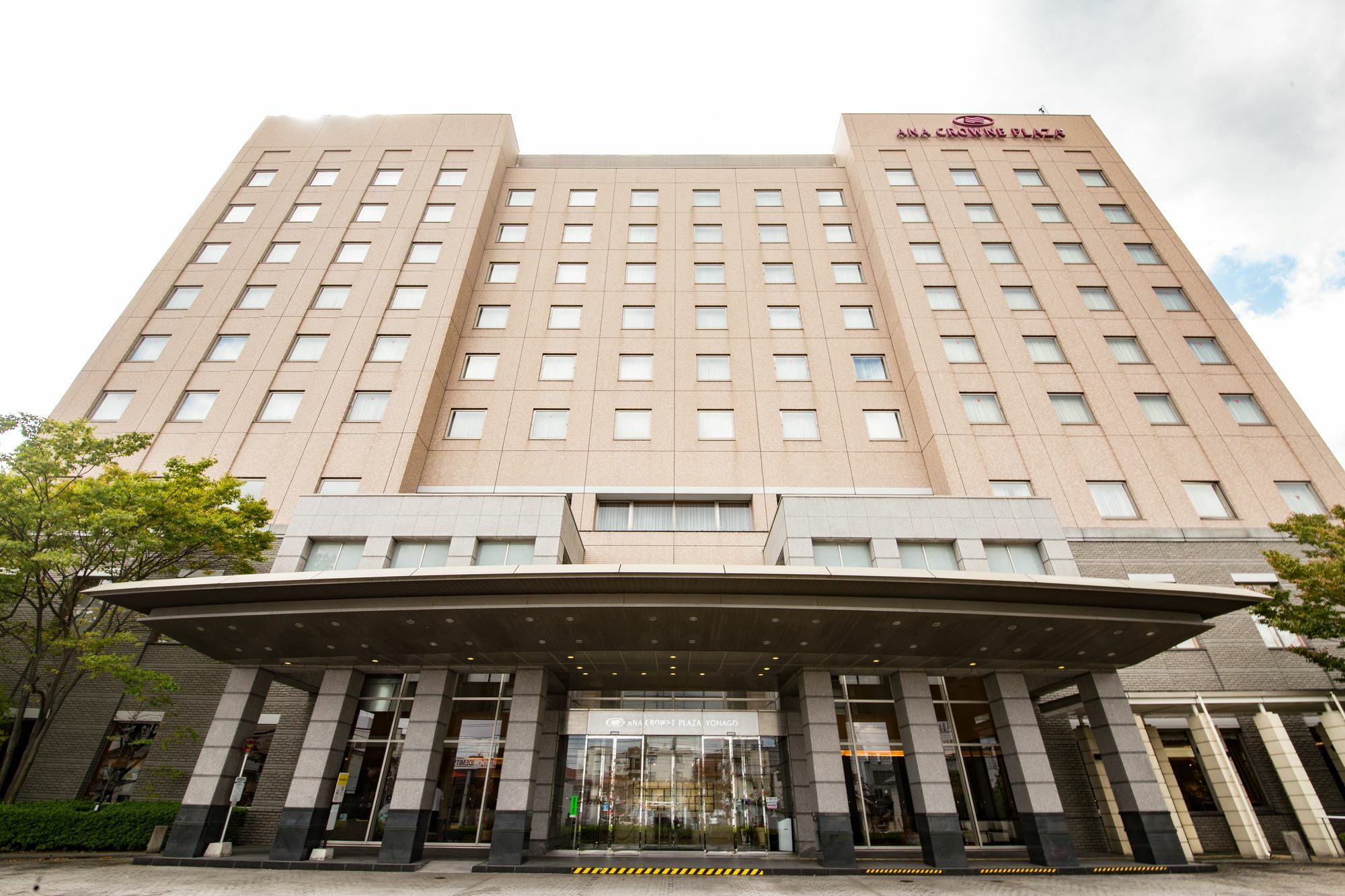 Hotel Ana Crowne Plaza Yonago By Ihg Extérieur photo